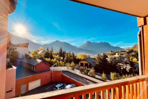 Nice COSY apt with BALCONY in BRIANÇON